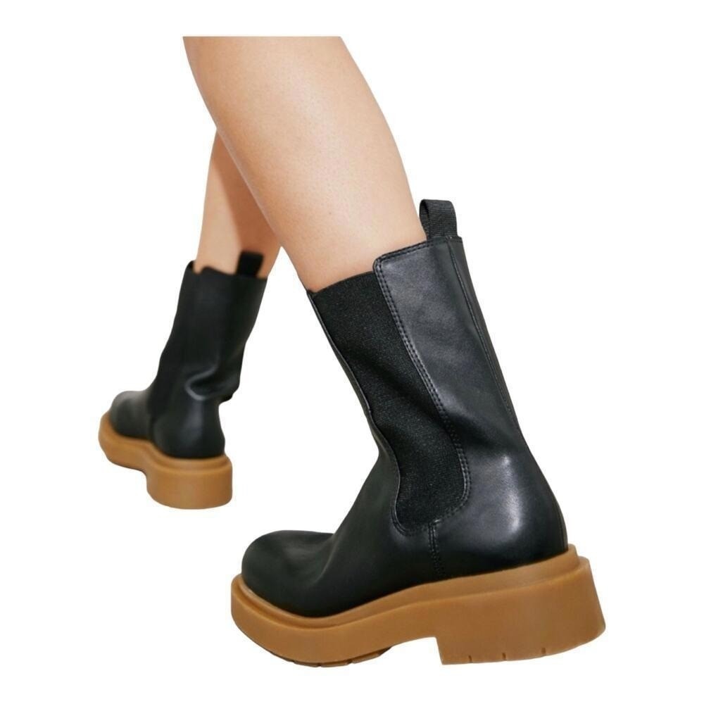 H&M Boots Size 8 Black Howler Chelsea Platform Lug Sole Mid-Calf Chunky - Picture 2 of 9